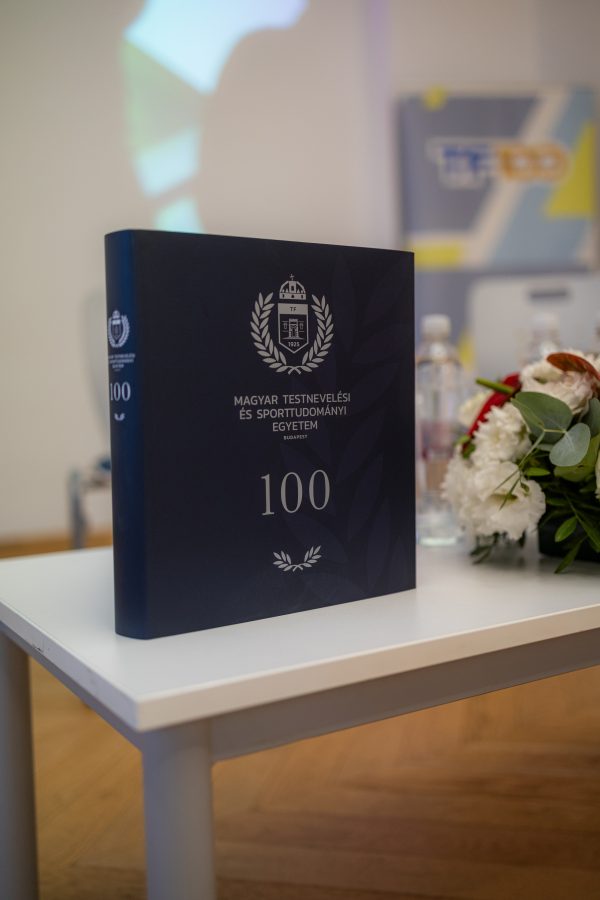 TF100 Ünnepi kötet - Image 2