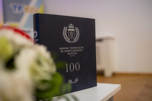 TF100 Ünnepi kötet - Image 3